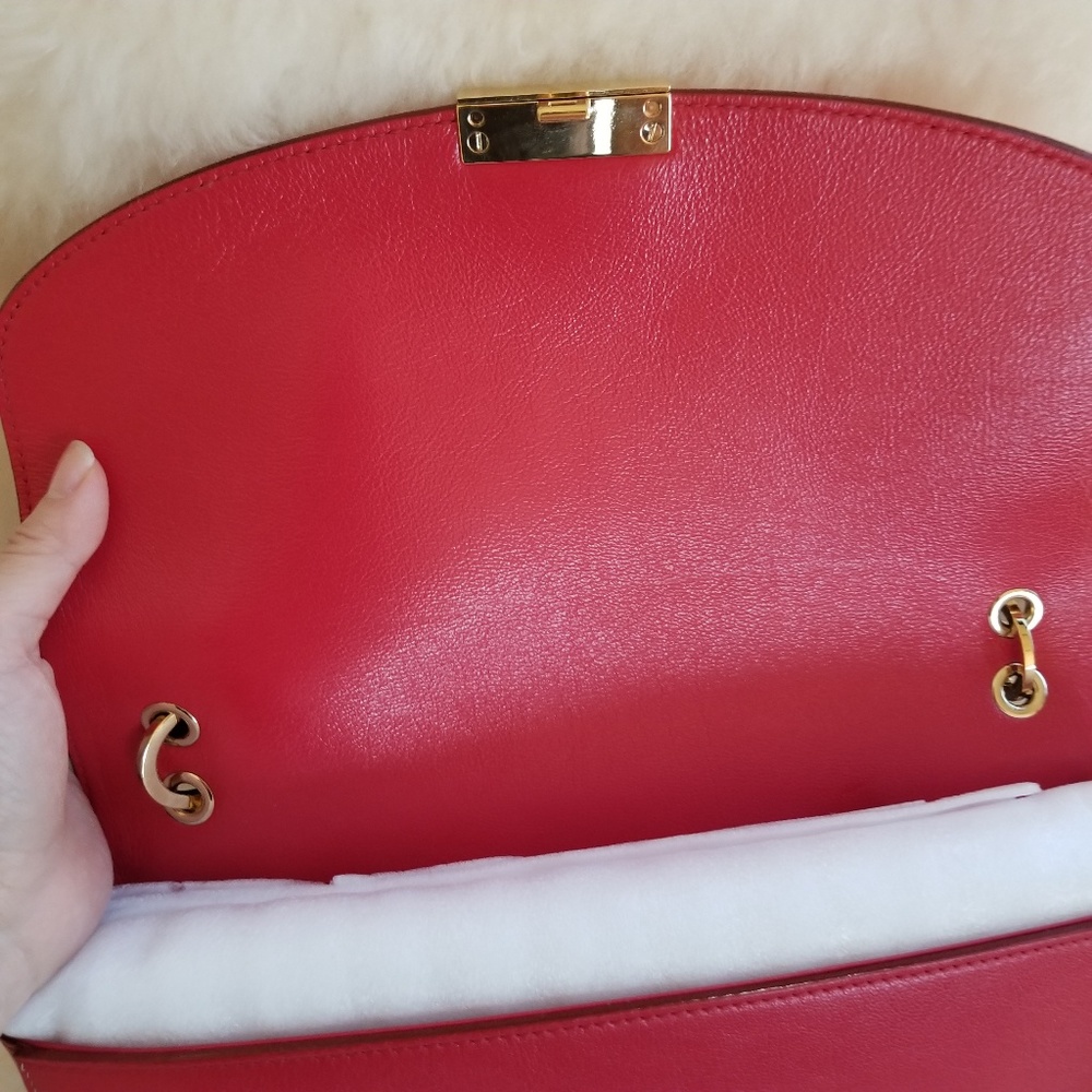 Marc Jacobs Italian Leather with Key/Lock - Picture 3 of 8